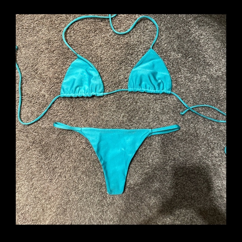 Lali and Layla bikini